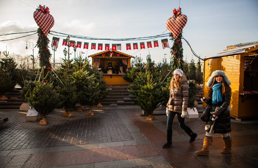 На Манежной площади открылась Страсбургская ярмарка 4 фото
