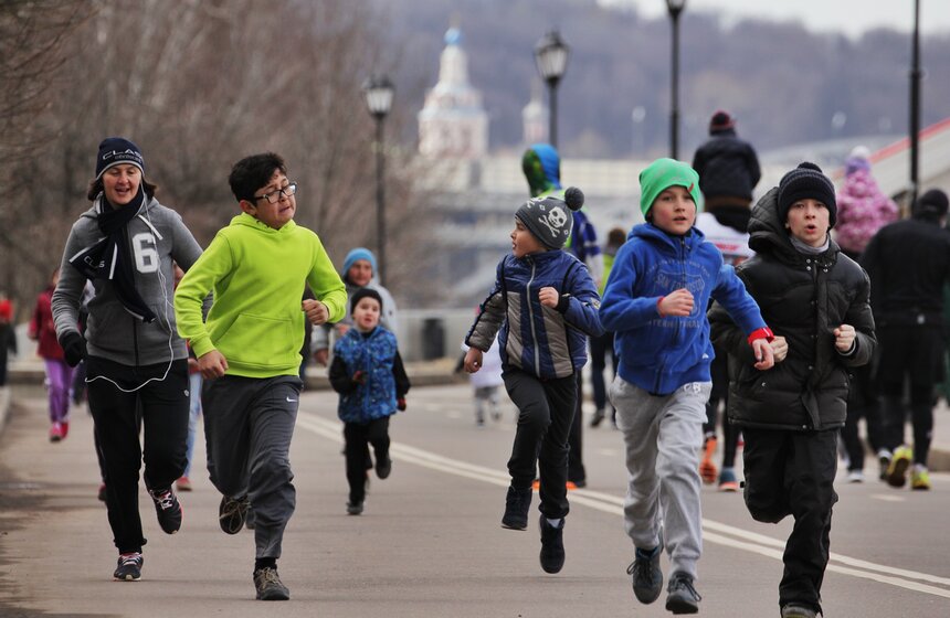 В парке Горького организовали благотворительный забег "Победа" 6 фото