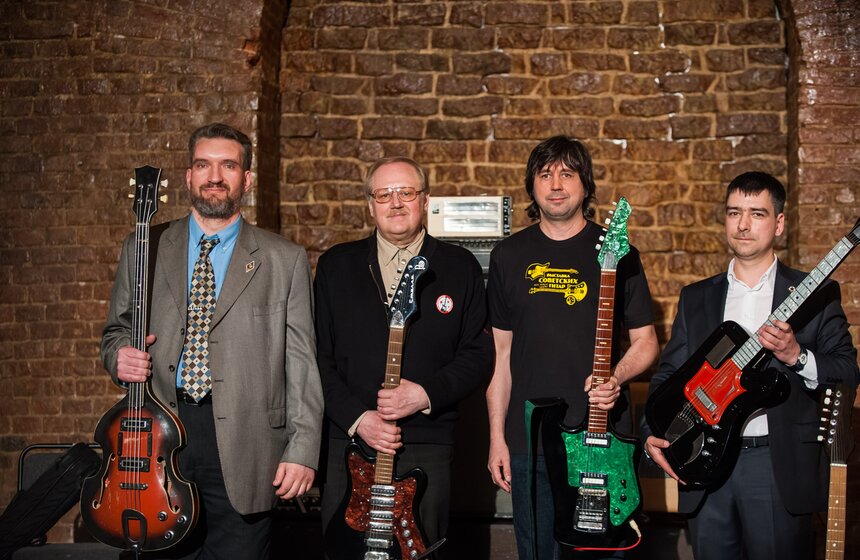 В столице открылась выставка советских гитар 30 фото