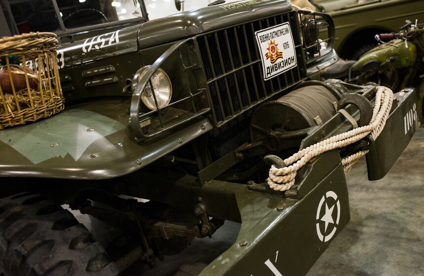 Открылась VII международная выставка "Московское Тюнинг Шоу" 17 фото