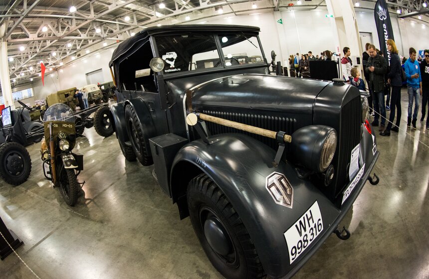 Открылась VII международная выставка "Московское Тюнинг Шоу" 16 фото