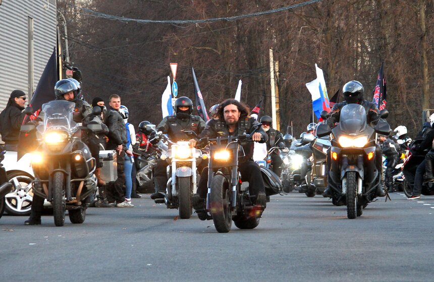 Столичные байкеры открыли новый мотосезон 28 фото