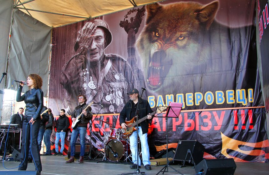 Столичные байкеры открыли новый мотосезон 10 фото