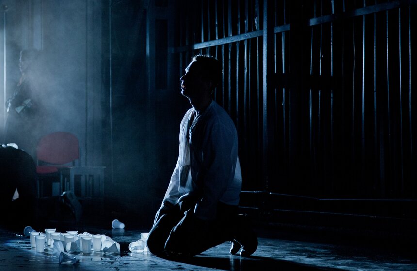 В Москве покажут "Бег" Булгакова в постановке Юрия Бутусова 7 фото