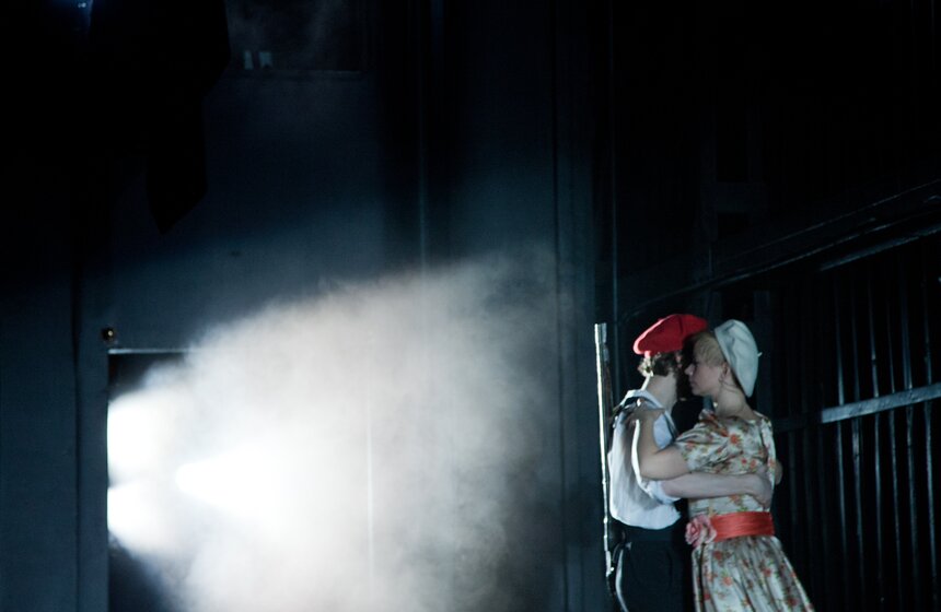 В Москве покажут "Бег" Булгакова в постановке Юрия Бутусова 8 фото