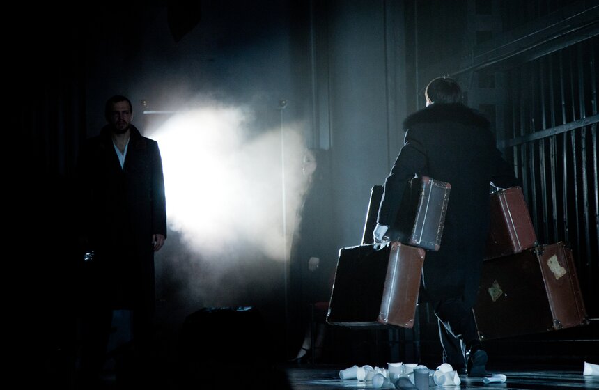 В Москве покажут "Бег" Булгакова в постановке Юрия Бутусова 12 фото