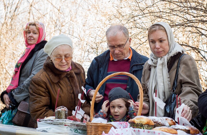 В столичных церквях освятили куличи и пасхи 12 фото