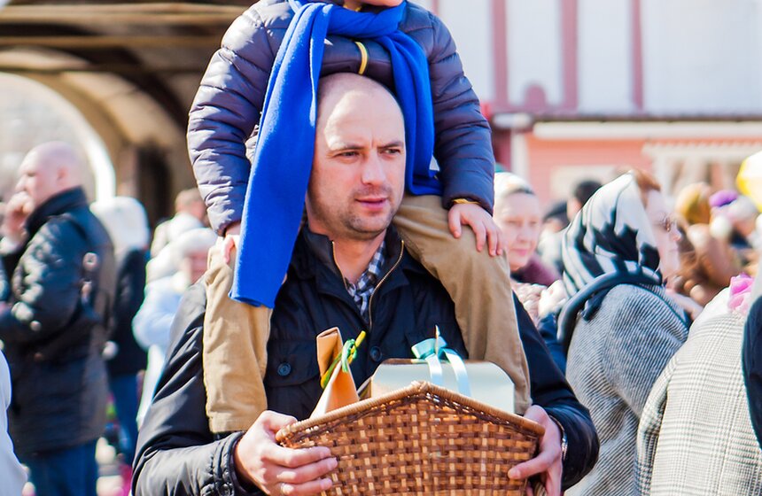 В столичных церквях освятили куличи и пасхи 41 фото