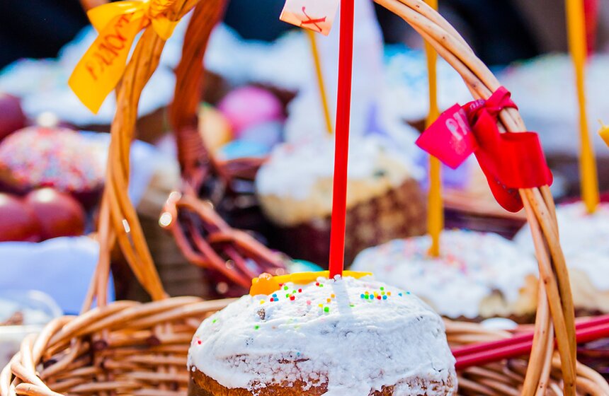 В столичных церквях освятили куличи и пасхи 40 фото