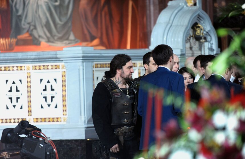 В храме Христа Спасителя прошло пасхальное богослужение 1 фото