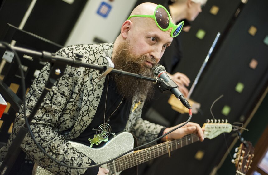 Выставка Анатолия Зверева "И люди, и звери" в галерее "Веллум" 10 фото