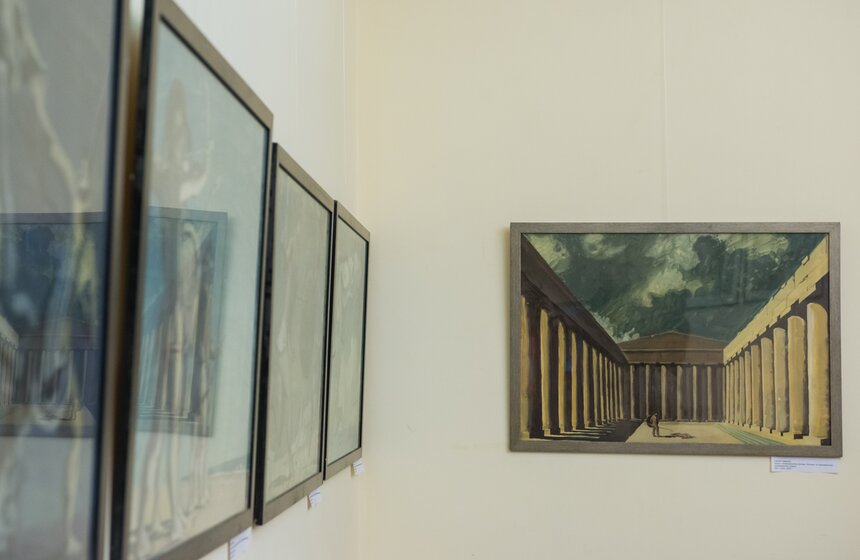 В библиотеке имени Тургенева стартовал проект "Художник и книга" 1 фото