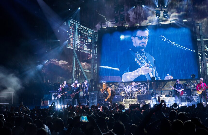 Робби Уильямс спел для московских поклонников в "Олимпийском" 21 фото