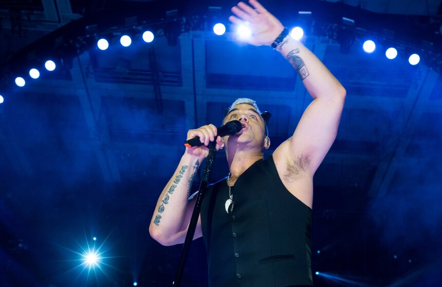 Робби Уильямс спел для московских поклонников в "Олимпийском" 20 фото