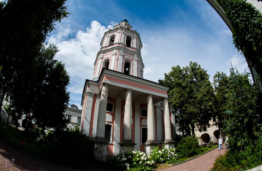 В столице прошла первая экскурсия по Андреевскому монастырю 8 фото