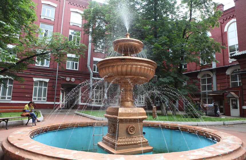 На заводе "Кристалл" состоялся фестиваль современного искусства 2 фото