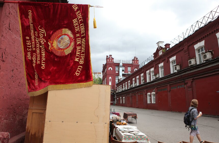 На заводе "Кристалл" состоялся фестиваль современного искусства 7 фото