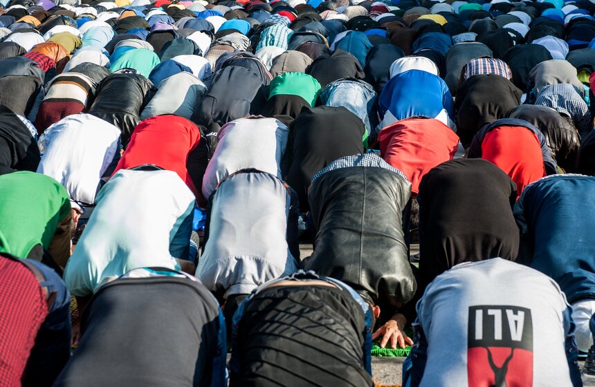 Празднование Ураза-байрам в Москве 23 фото