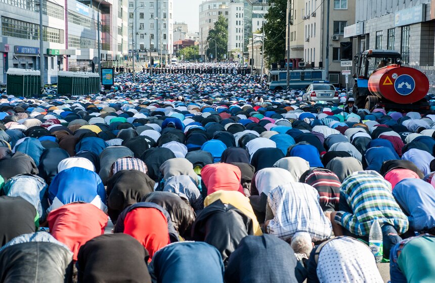 Празднование Ураза-байрам в Москве 22 фото