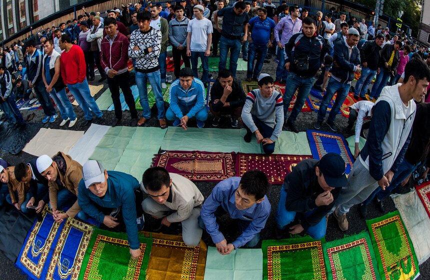 Празднование Ураза-байрам в Москве 5 фото