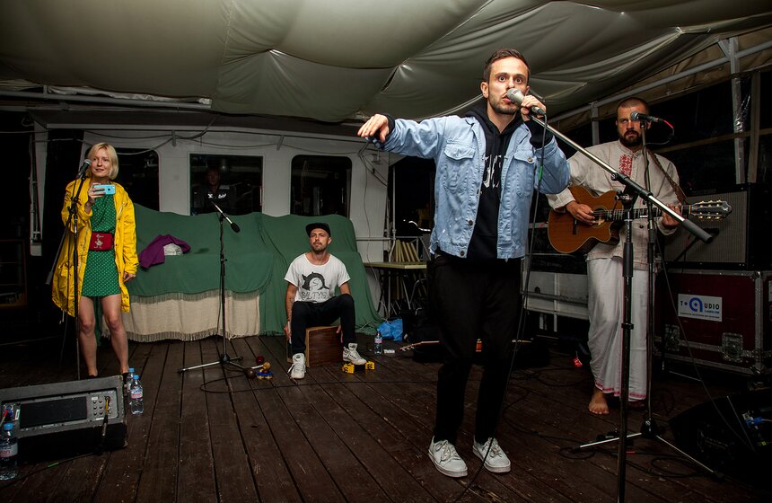 Группа SunSay дала концерт на корабле 11 фото