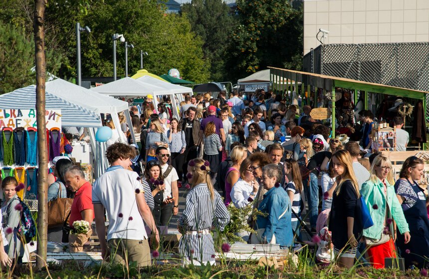 В парке искусств МУЗЕОН прошел фестиваль More Amore 26 фото