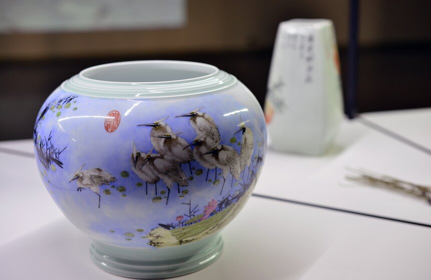 В "Новом Манеже" проходит выставка шедевров современного фарфора 12 фото