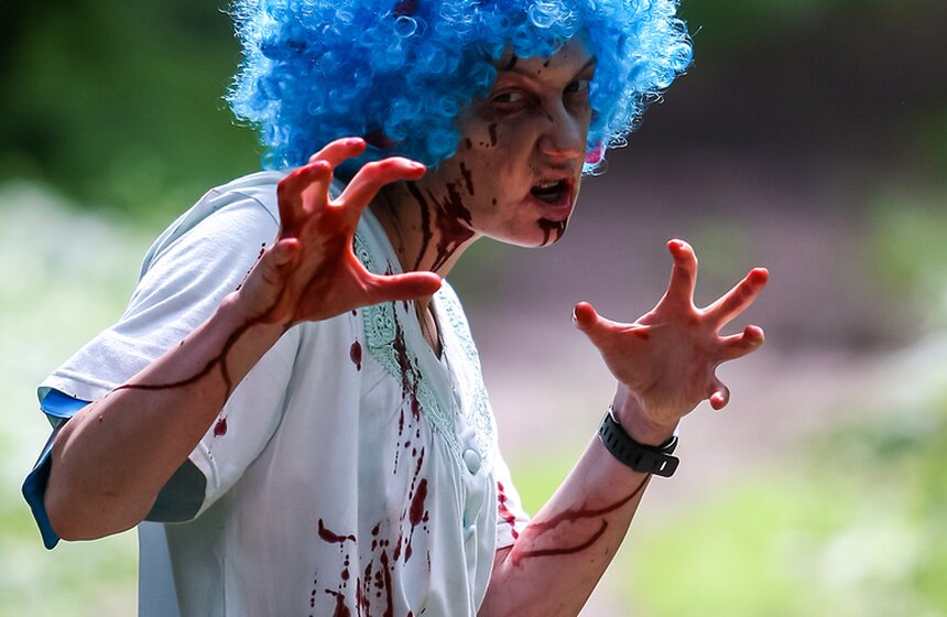 В Измайловском парке прошел "Зомби забег" 13 фото