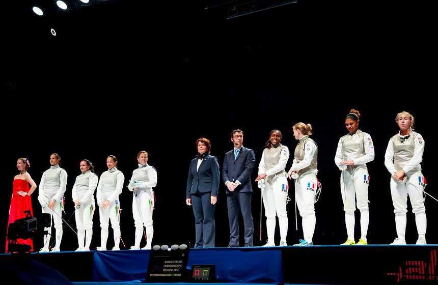 В Москве завершился чемпионат мира по фехтованию 18 фото