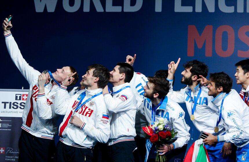 В Москве завершился чемпионат мира по фехтованию 15 фото