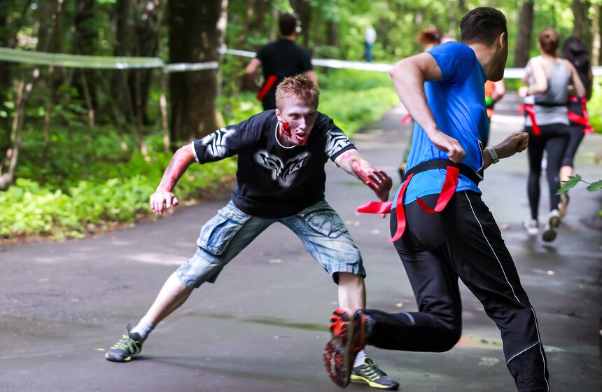 В Измайловском парке прошел "Зомби забег" 20 фото