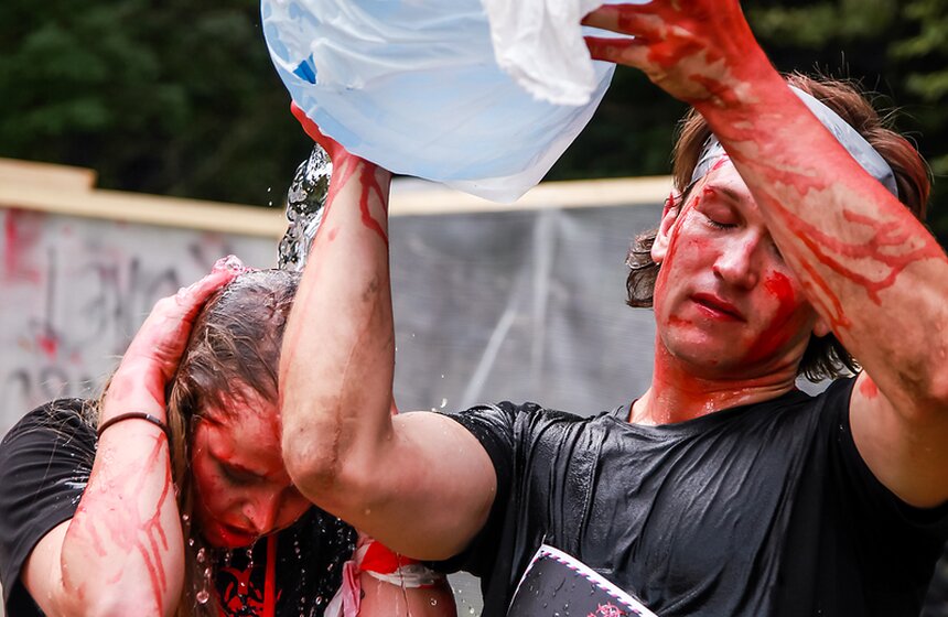 В Измайловском парке прошел "Зомби забег" 26 фото