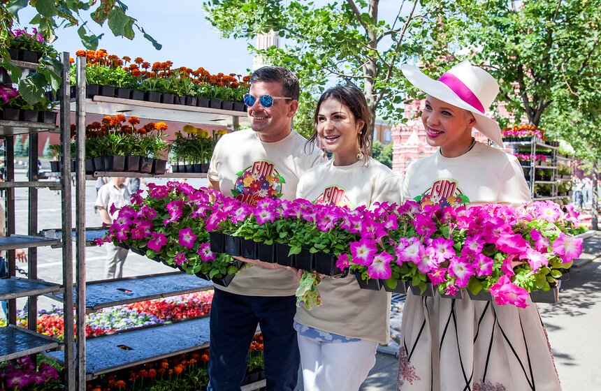 В ГУМе открылся фестиваль цветов 19 фото