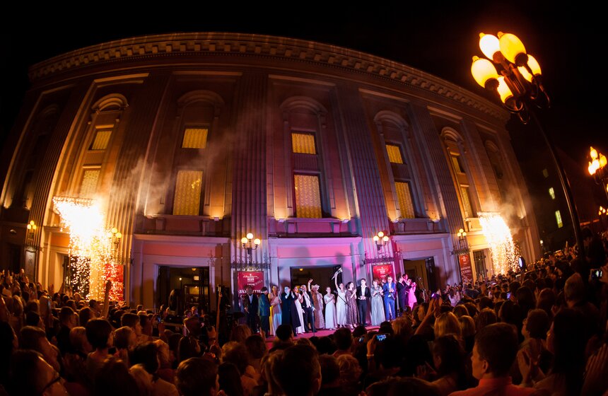 В Вахтанговском театре прошел вечер, посвященный закрытию сезона 11 фото