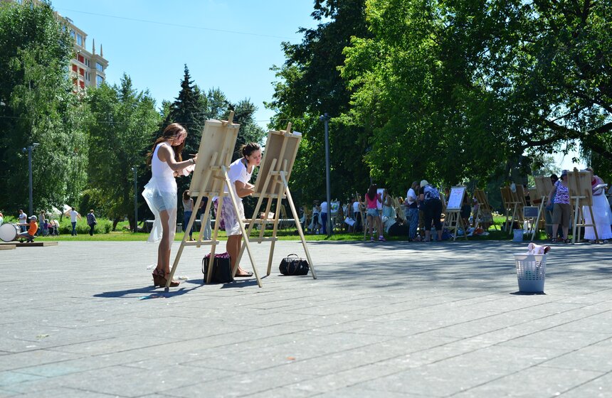 В парке МУЗЕОН состоялся пленэр "Твори как Моне" 15 фото