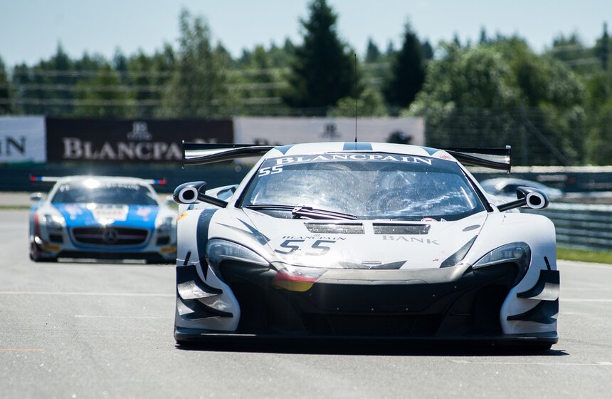 На Moscow Raceway прошел гоночный чемпионат GT 13 фото