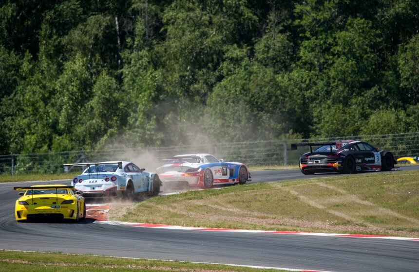 На Moscow Raceway прошел гоночный чемпионат GT 19 фото