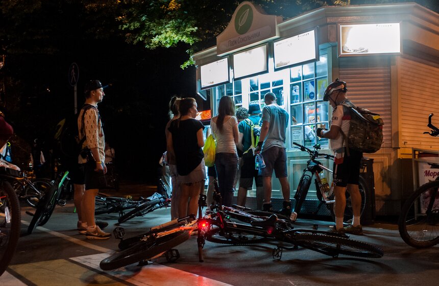 В столице прошла Велоночь 3 фото