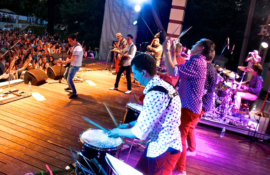 В парке "Красная пресня" прошел фестиваль Back to the 60’s 16 фото