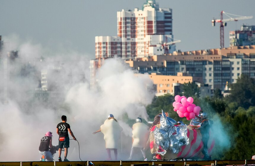 На Гребном канале прошел чемпионат Flugtag 26 фото