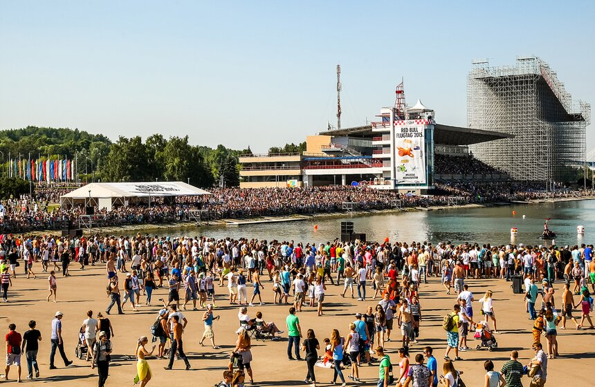 На Гребном канале прошел чемпионат Flugtag 8 фото