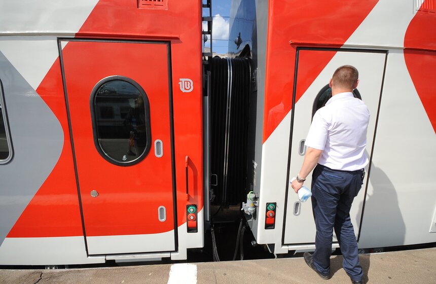 Двухэтажный поезд Москва - Воронеж отправился в первый рейс 9 фото