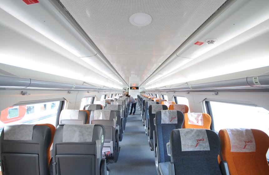 Двухэтажный поезд Москва - Воронеж отправился в первый рейс 14 фото