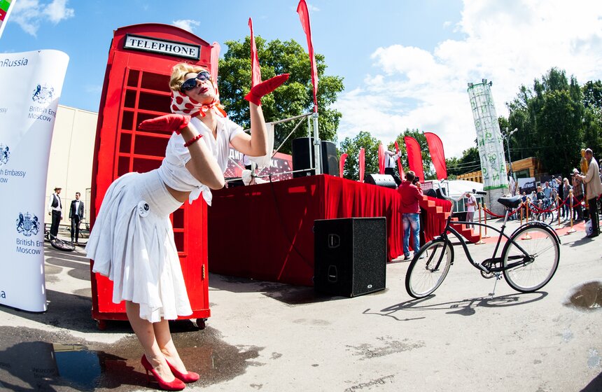 В Сокольниках состоялся парад "Леди на велосипеде" 11 фото