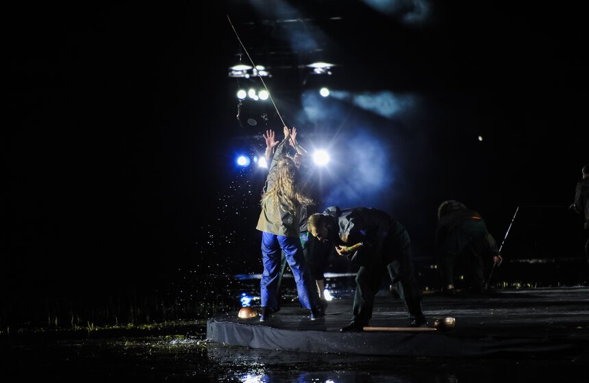 На ВДНХ показали танцевальное шоу на воде 14 фото