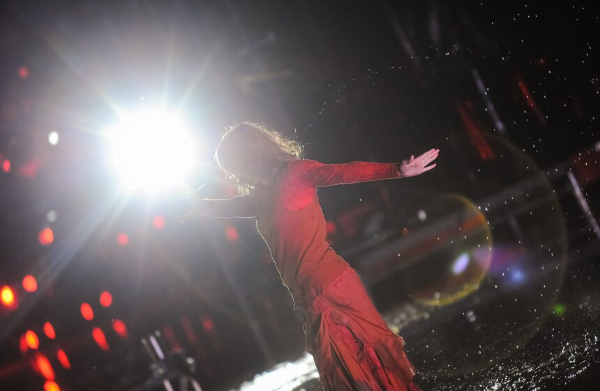 На ВДНХ показали танцевальное шоу на воде 6 фото