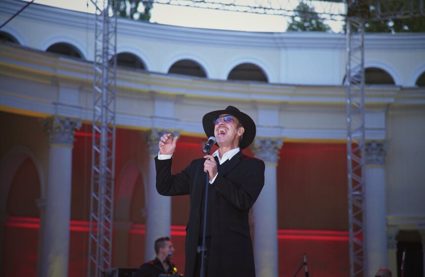 Максим Дунаевский отметил 70-летие в Зеленом театре на ВДНХ 6 фото