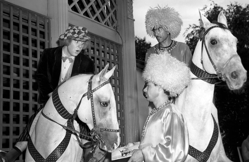 Олег Попов, Давлет Ходжабаев, Артык Чаканов, 1963 год. Фото: ТАСС/ Леонид Великжанин