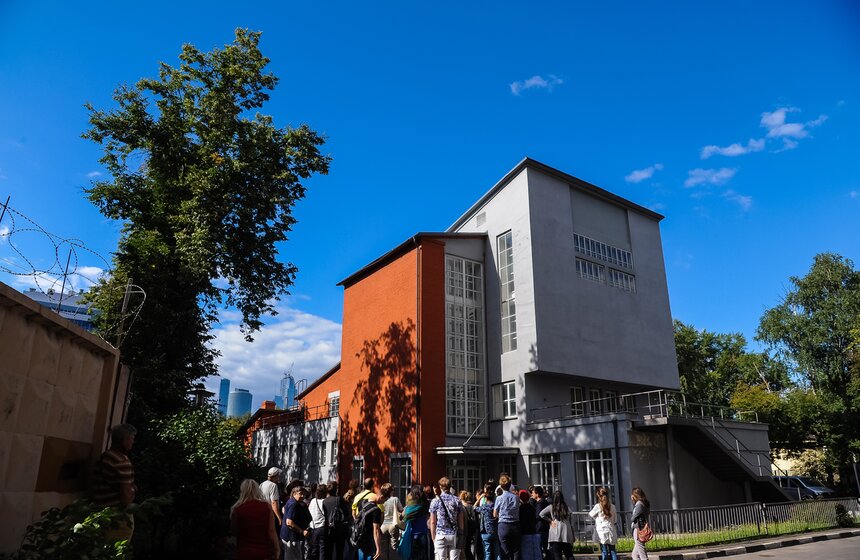 Состоялась первая экскурсия по зданиям архитектора Мельникова 25 фото