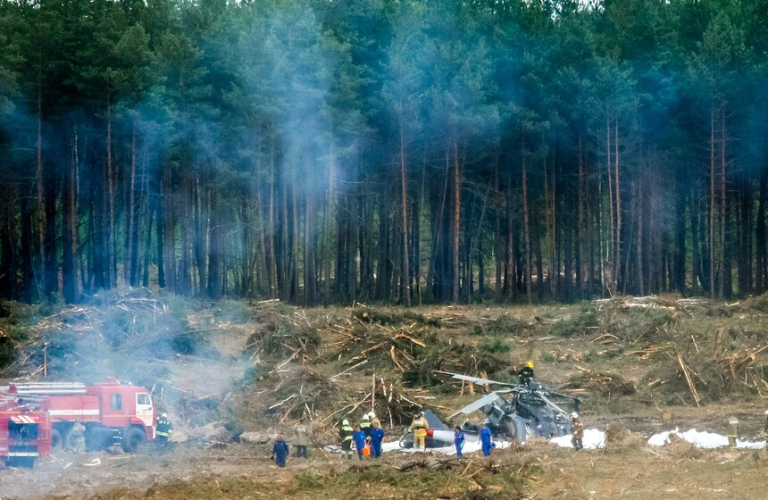 На шоу "Авиамикс" упал боевой вертолет Ми-28Н 14 фото
